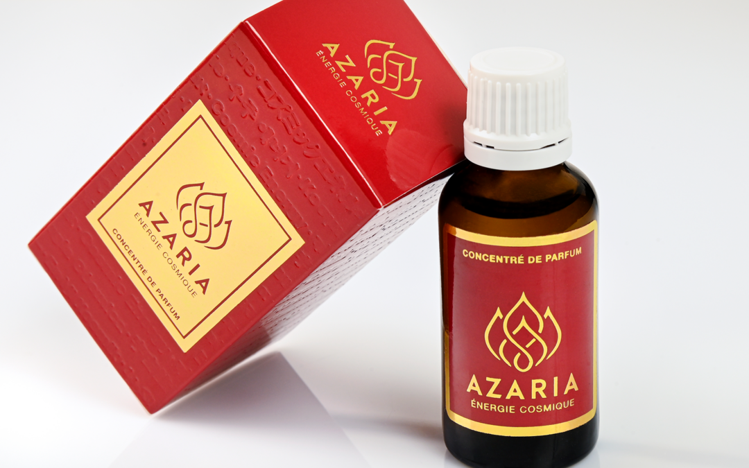 Étiquette parfum sans alcool haut de gamme sur le flacon Azaria avec dorure à chaud et finition brillante